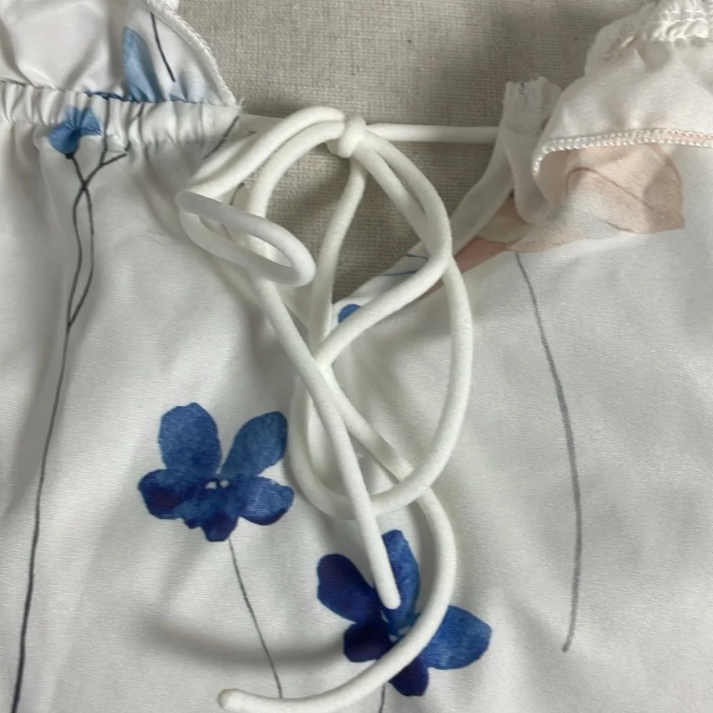 Floral Print Women's Top - White and Blue - Picture 2 of 8